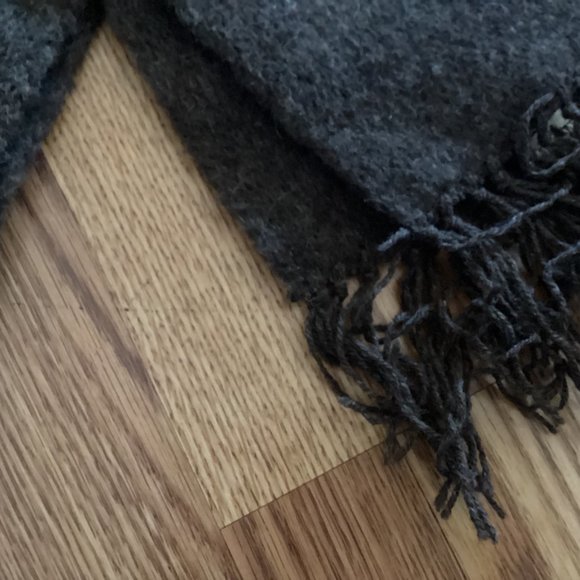 NWT Eddie Bauer Brown 100% Wool Neck Scarf with Fringe - Picture 2 of 3